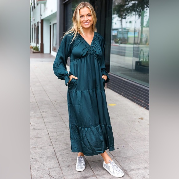 Elegant Hunter Green Elastic V Neck Tiered Satin Maxi Dress - Picture 2 of 13